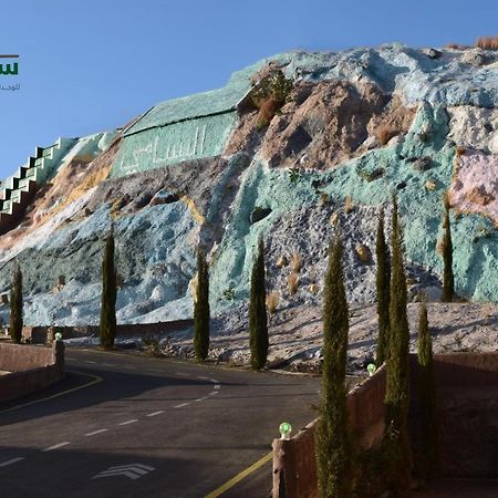 Hotel سرو للوحدات السكنية Al Namas Esterno foto